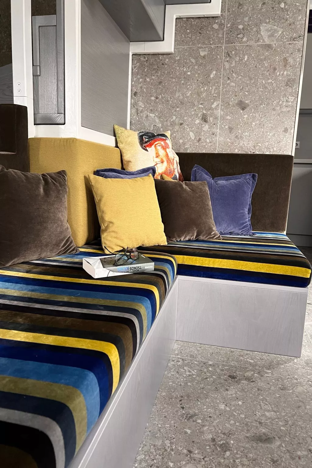 Stormy im Nauticum-Binnen