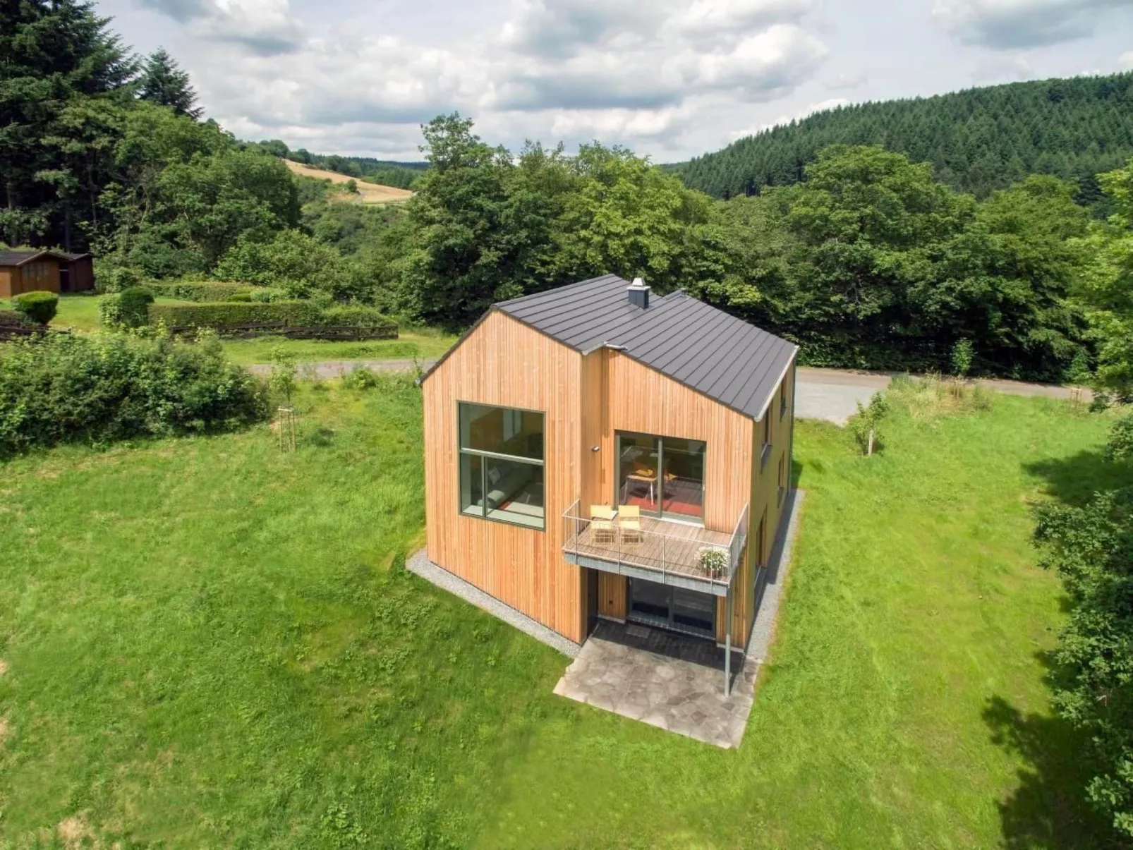 Moderner Holzhausneubau in der Eifel-Image-tags.info