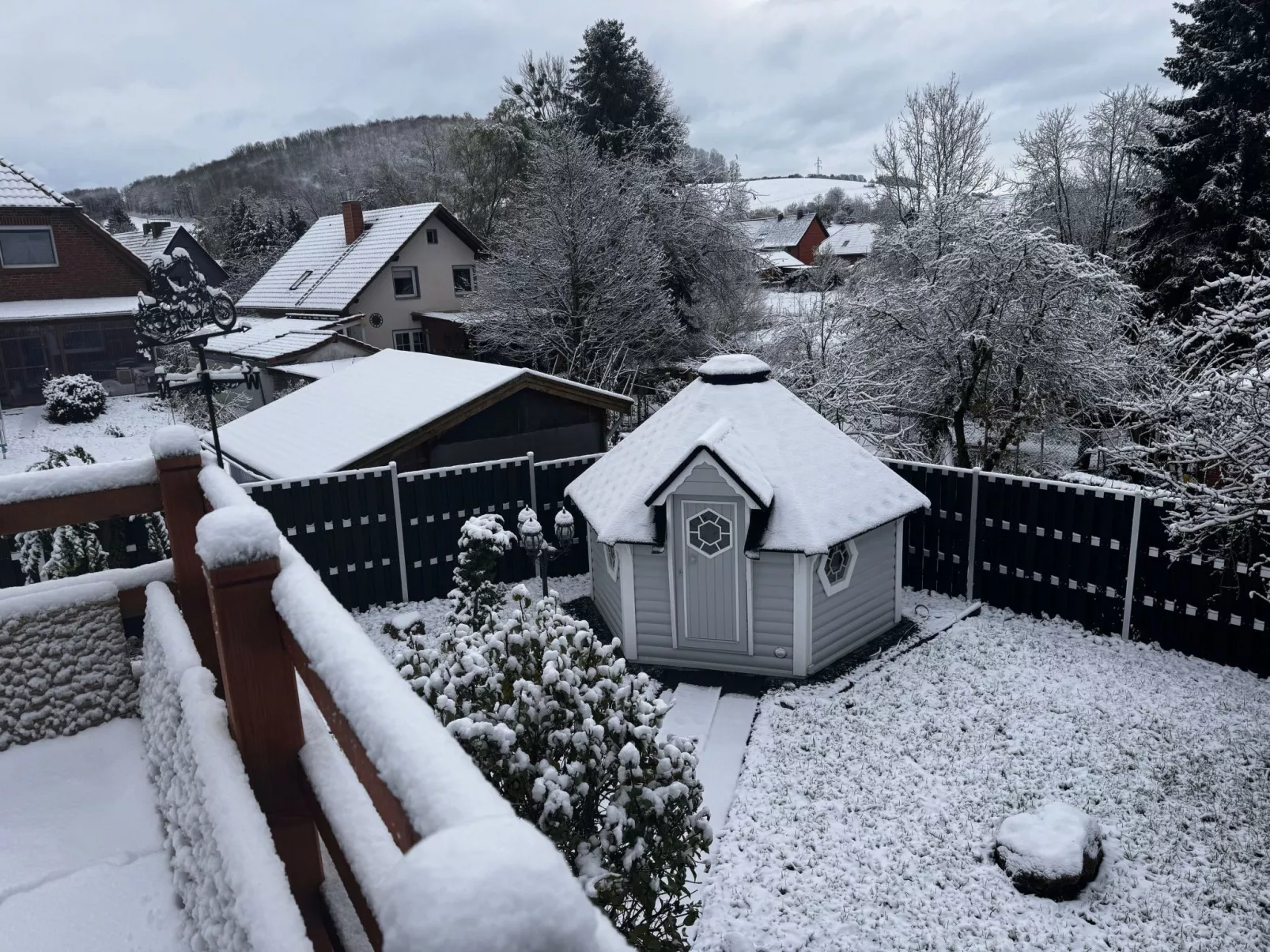 HAUS d MÖGLICHKEITEN-Buiten