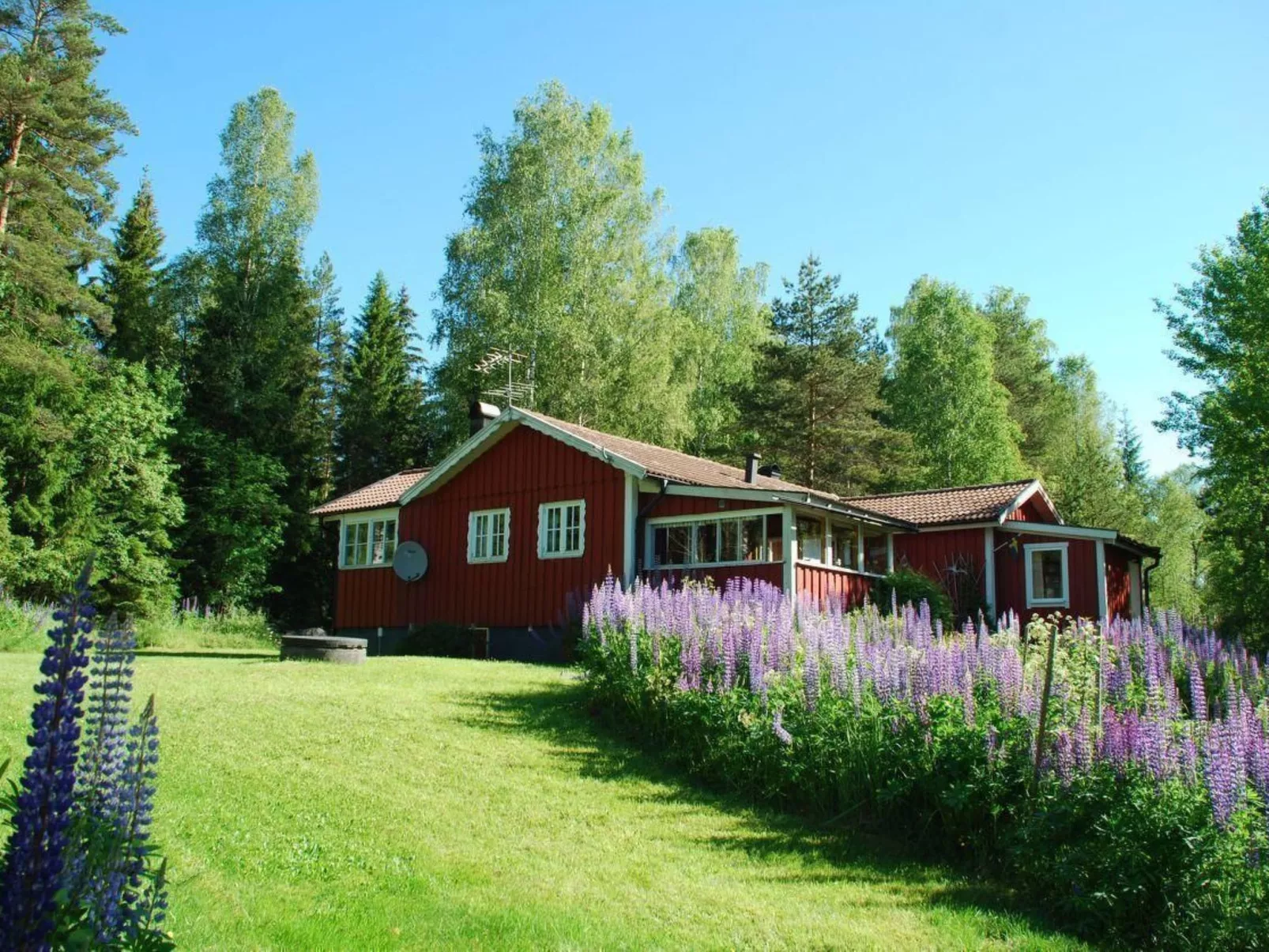 Idyllisch gelegenes, ebenerdiges Haus mit Terrasse-Buiten