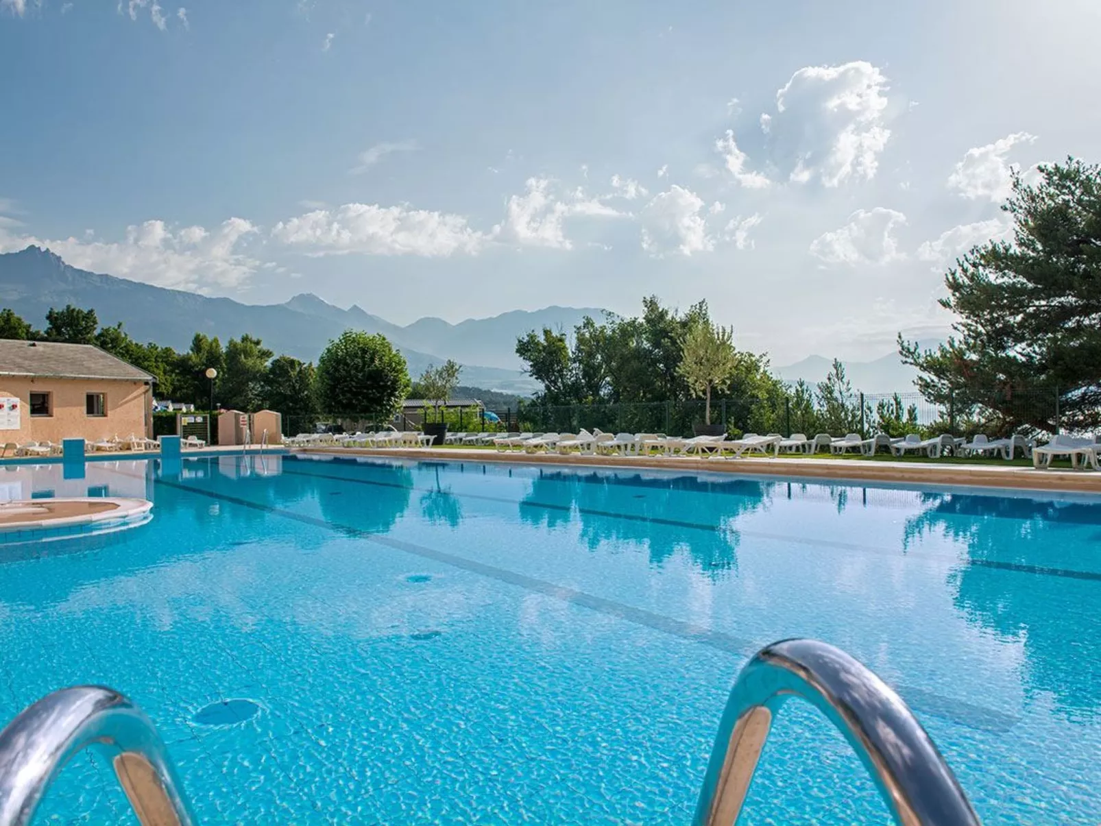 Wohnung mit Blick auf das Wasser-Buiten