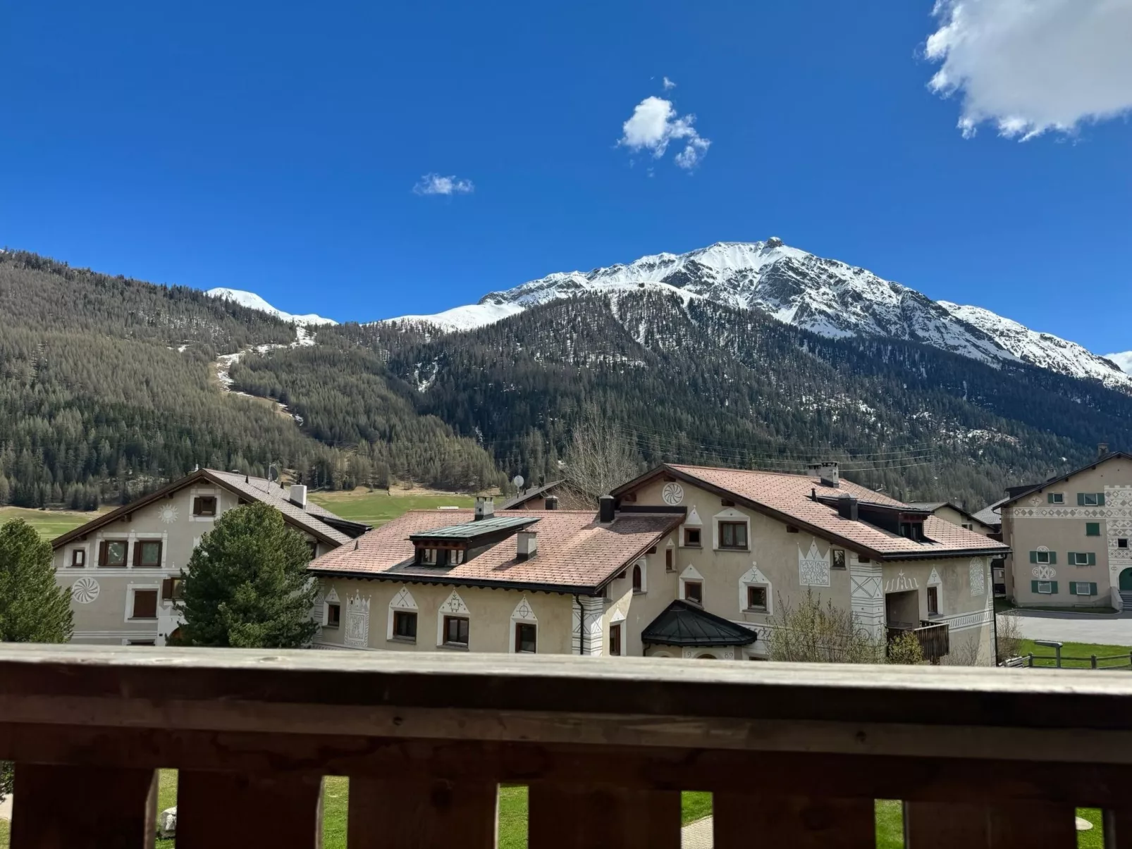 Chesa Blais, 2. OG-Buiten