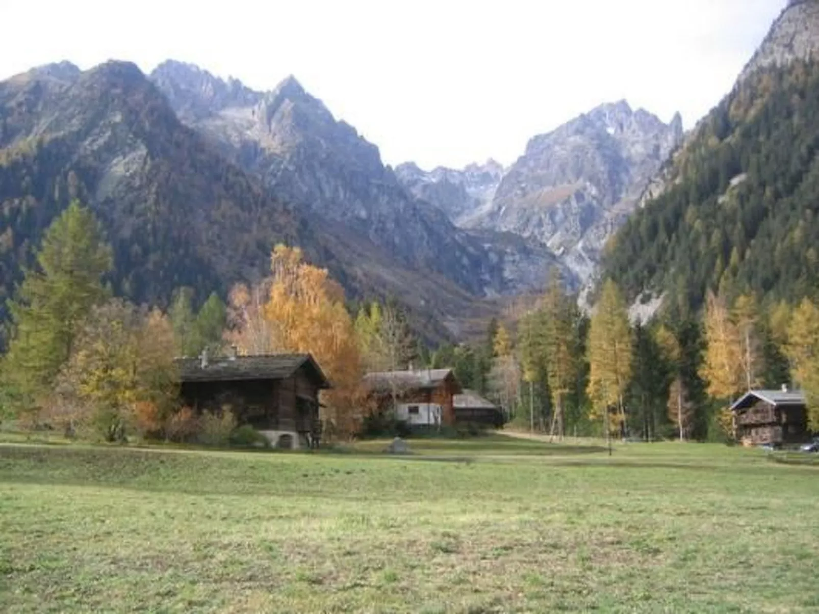 Chalet, Dil Arom, geschlossener Garten-Image-tags.info