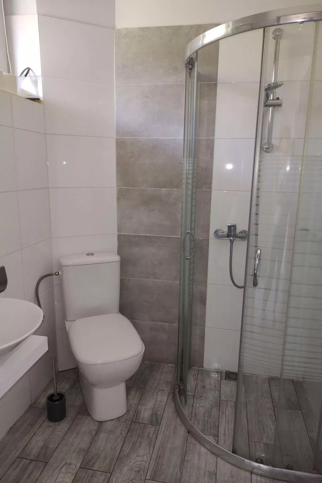 Modernes Ferienhaus in Kiczora mit Großem Garten - Binnen