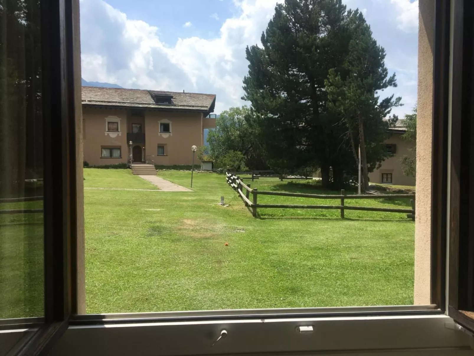 Chesa Muschna, Studio Melchior-Buiten