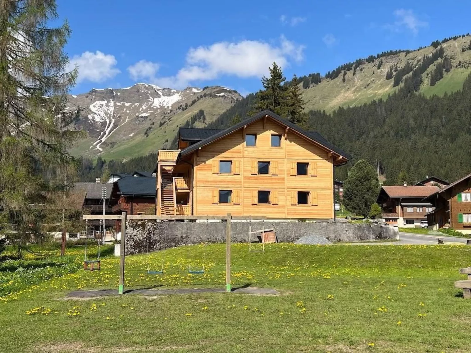 River App., Morgins-Image-tags.info