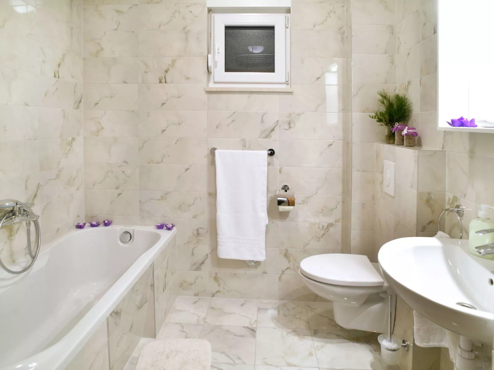 In Kastel Sucurac mit Parkplatz-Binnen