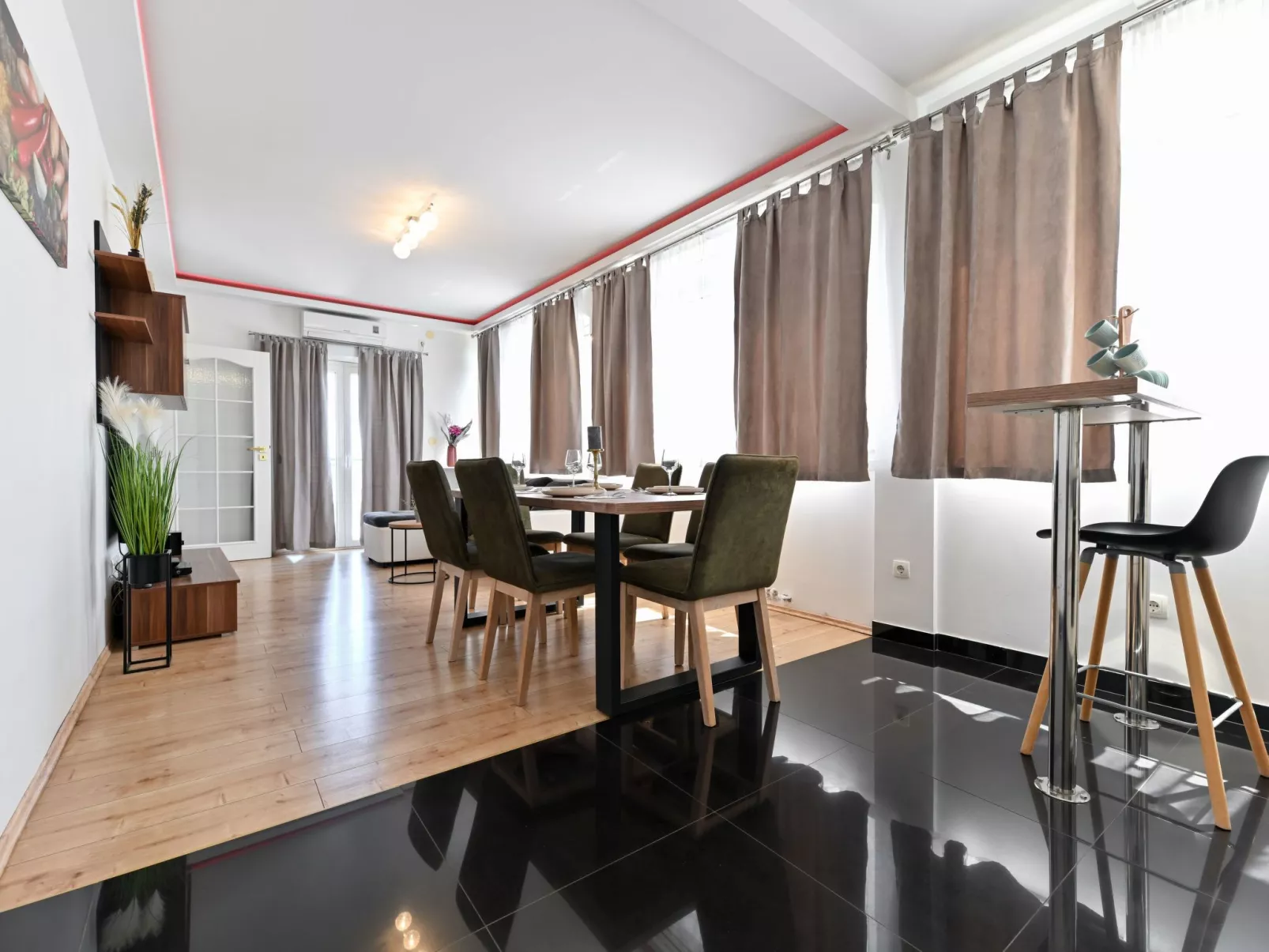 Charmantes Ferienhaus in Donje Rastane-Binnen