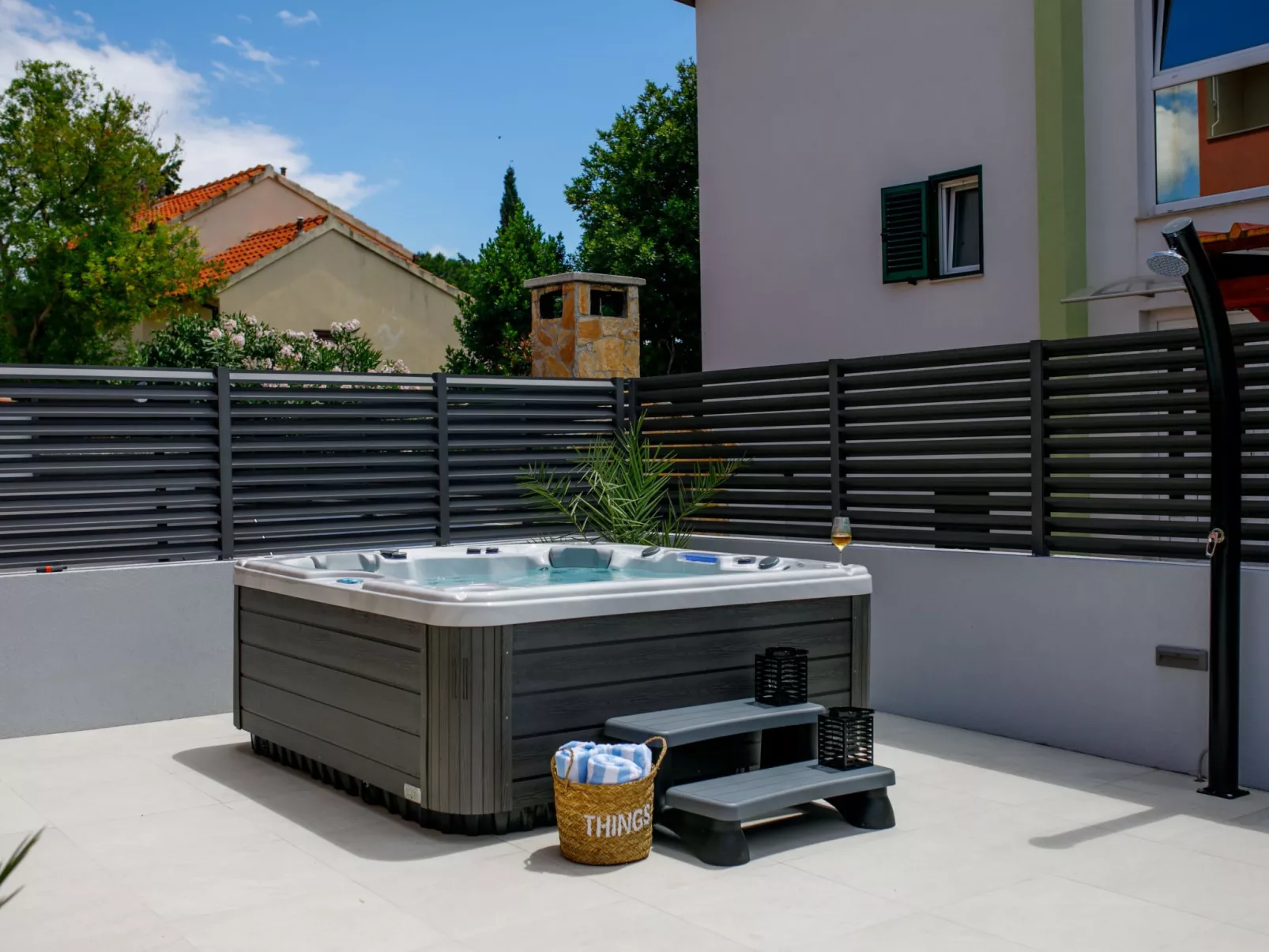 "Villa Tango2" mit Blick auf das Wasser-Buiten