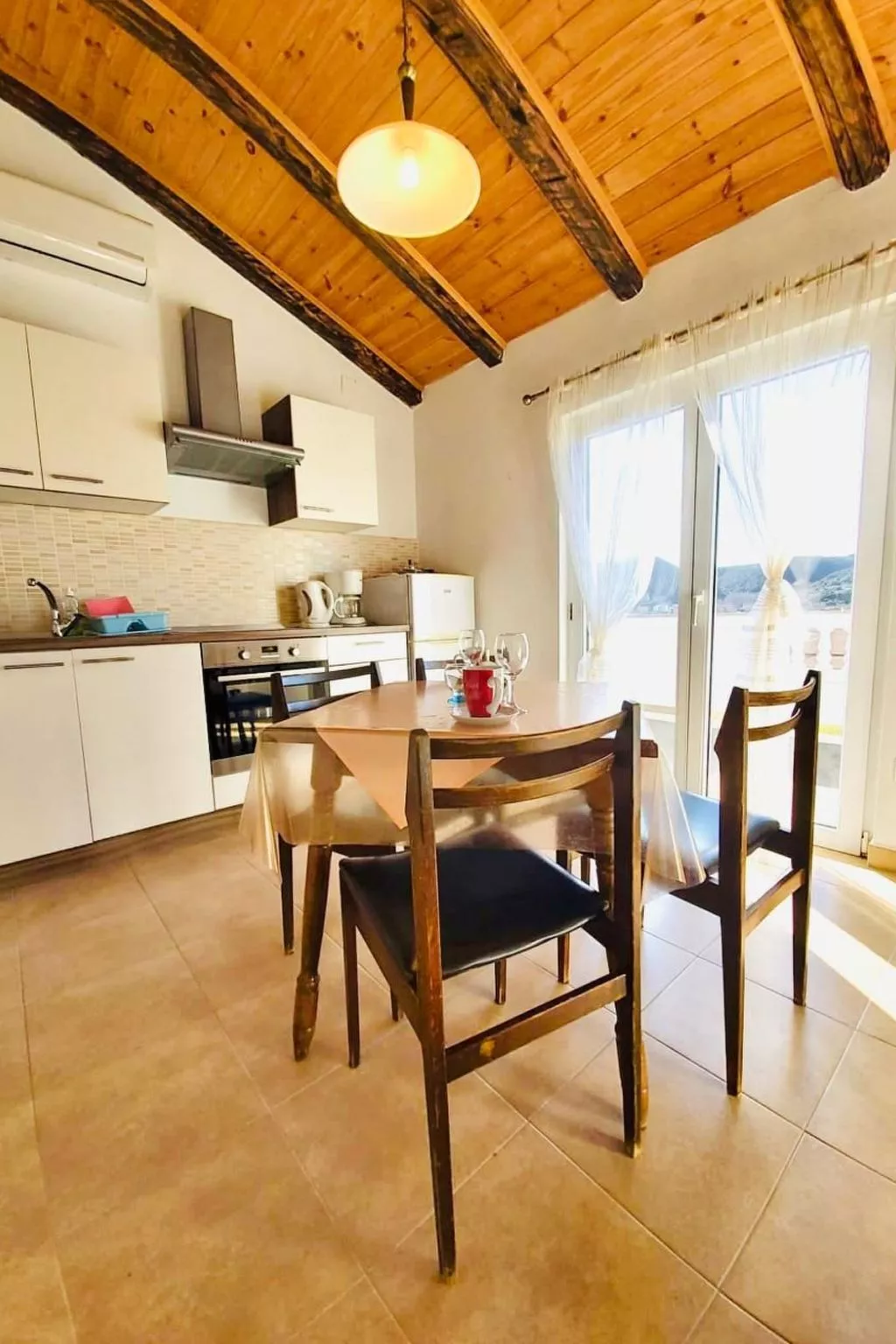 Dachgeschosswohnung auf zwei Etagen mit schönem Meerblick-Binnen