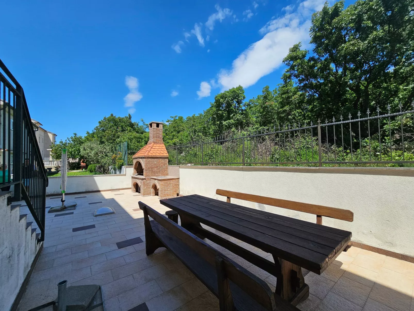 Wohnung für 6 Personen mit Meerblick-Buiten