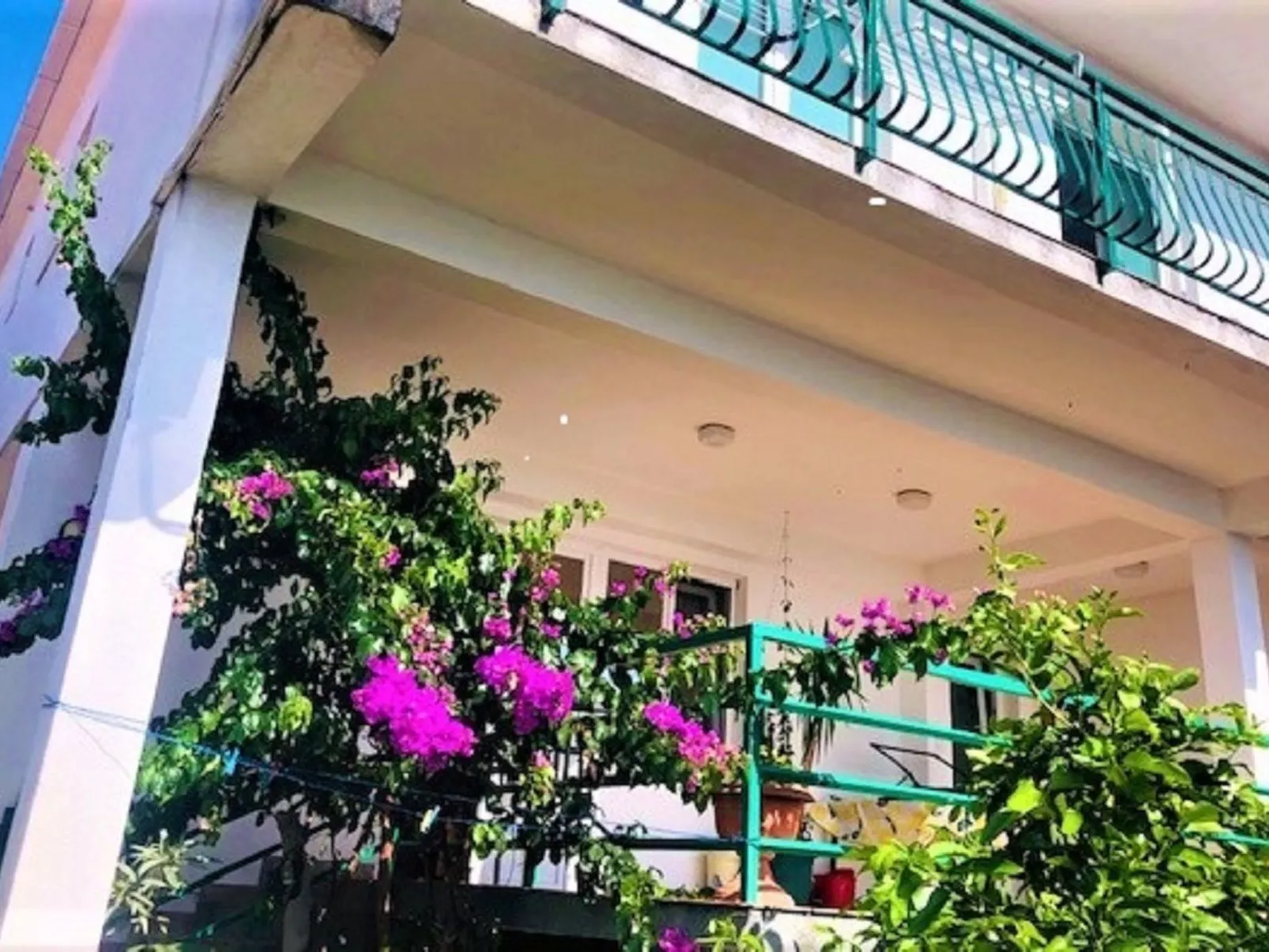 Für drei Personen-Buiten