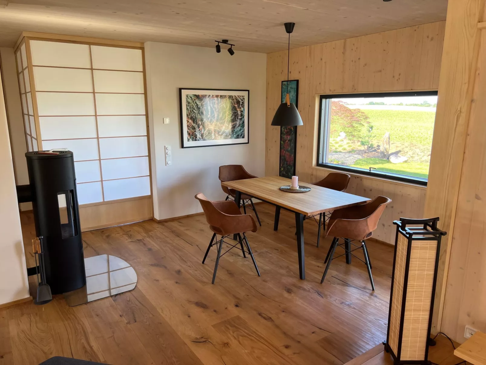 Meera Bio Holzhaus-Binnen