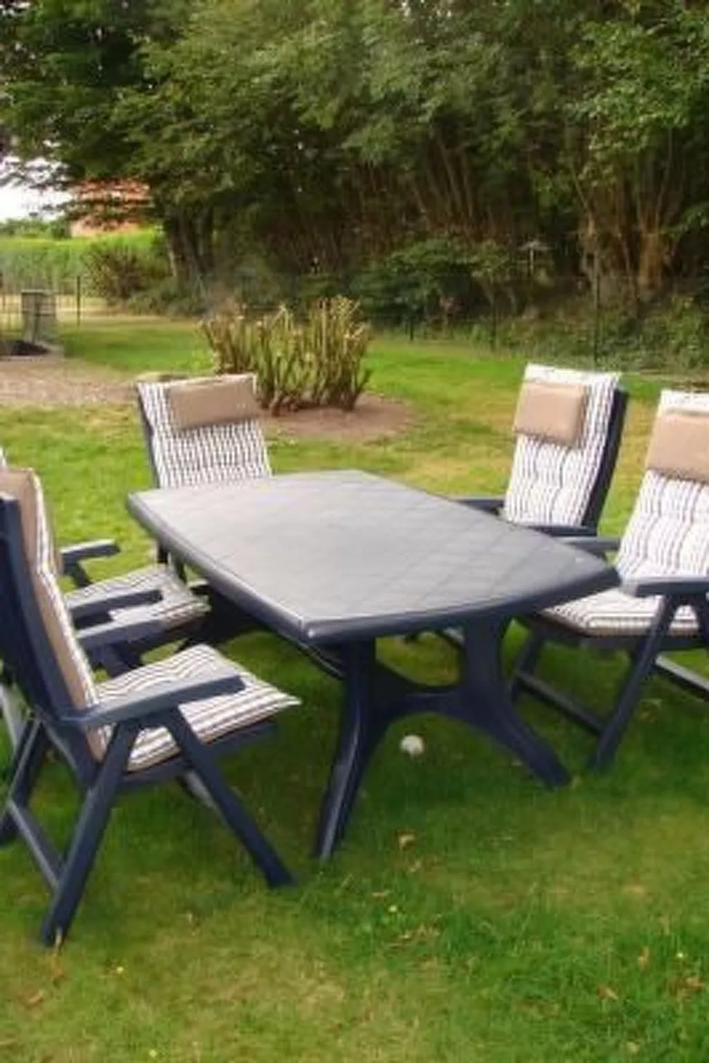 In Winnemark mit Großem Garten-Buiten