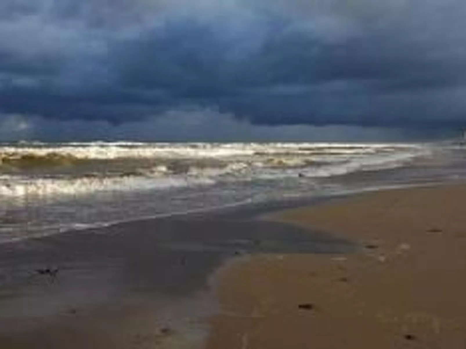 Ferienvilla mit Garten, Grill und Terrasse-Buiten