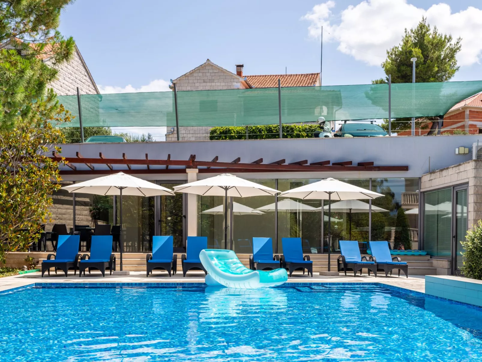 Luxuriöses Studio mit privater Terrasse-Buiten