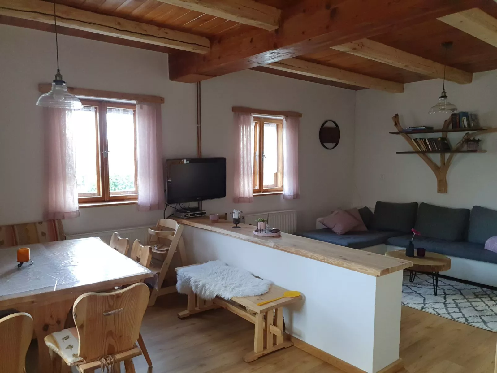 Haus in Kovárov mit Terrasse, Grill und Garten-Binnen