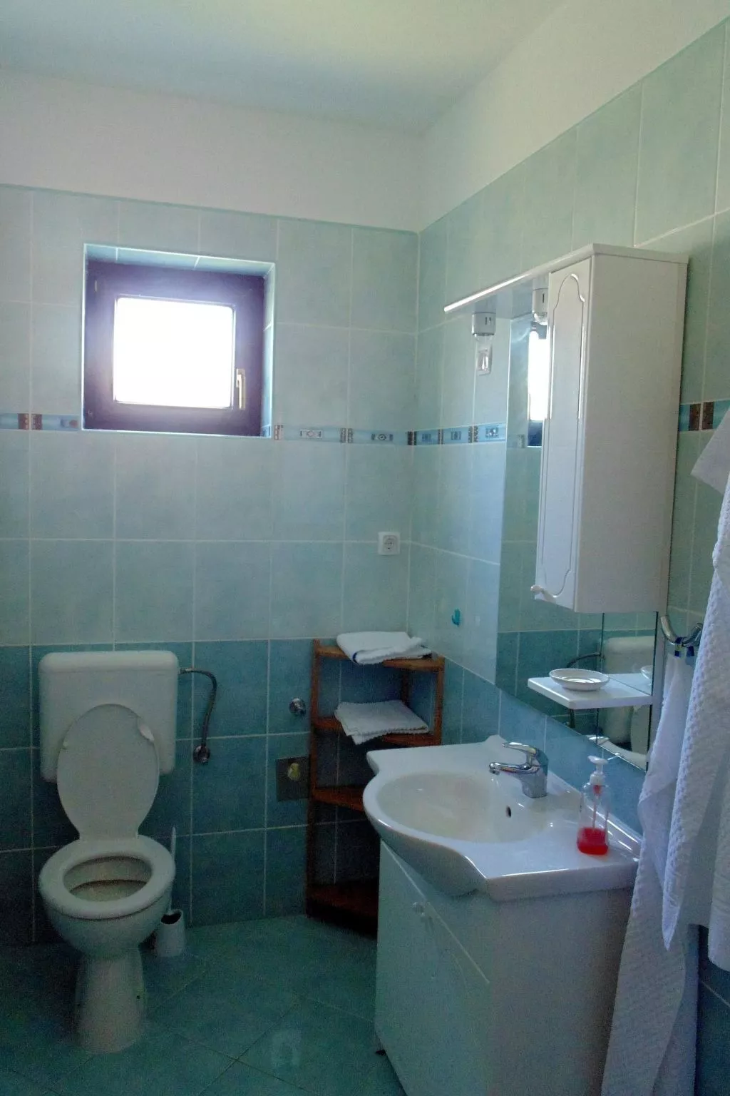 Komfortable Wohnung mit Balkon und Meerblick-Binnen