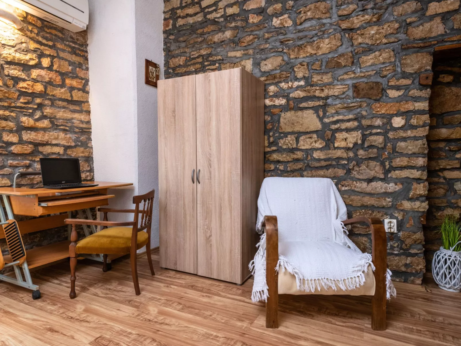 Apartment Larca-Image-tags.info