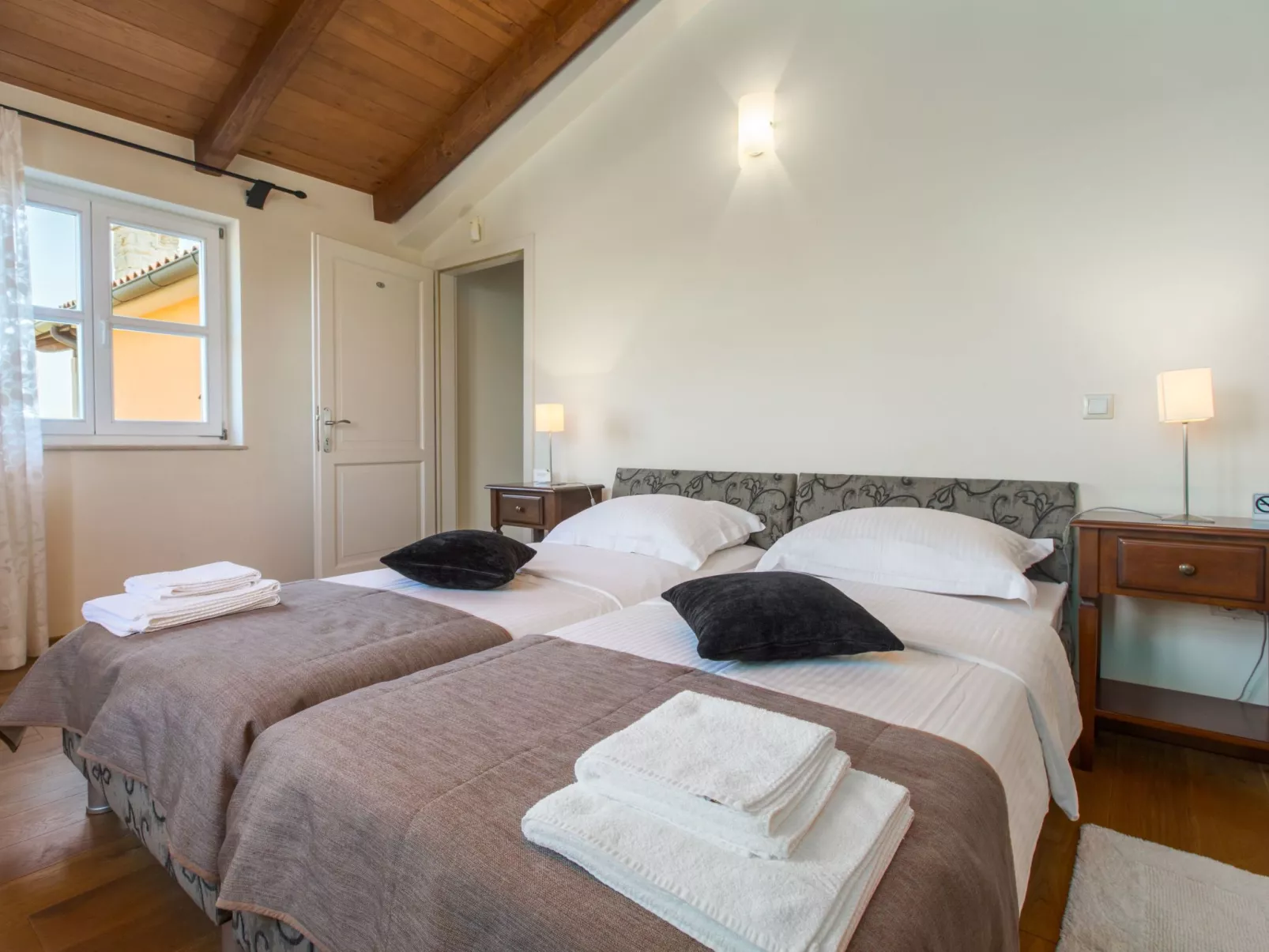 Ganz tolle Villa bis 12 Personen mit vielen Extras-Image-tags.info