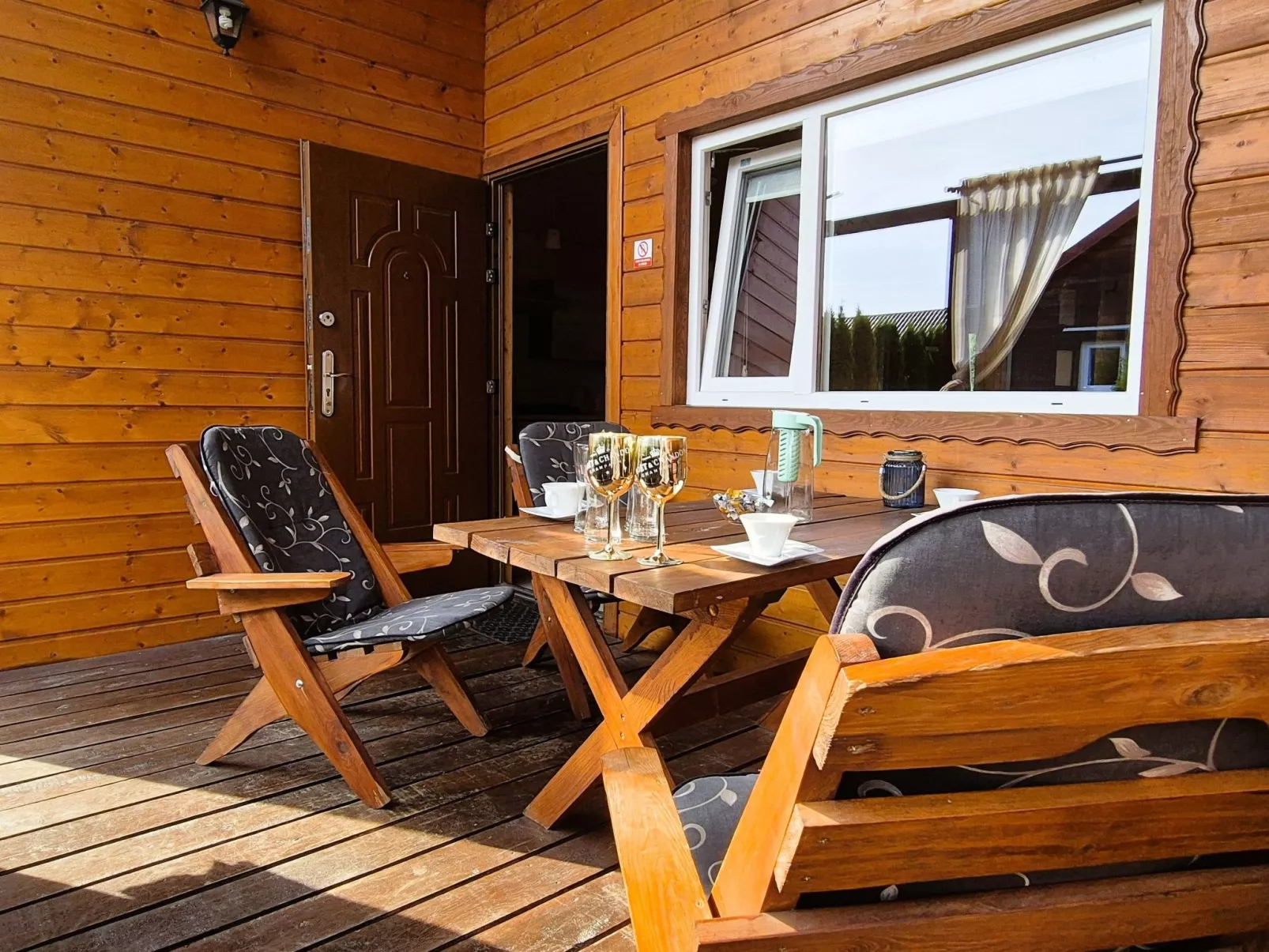 "New 5" mit Infinity-Pool-Buiten