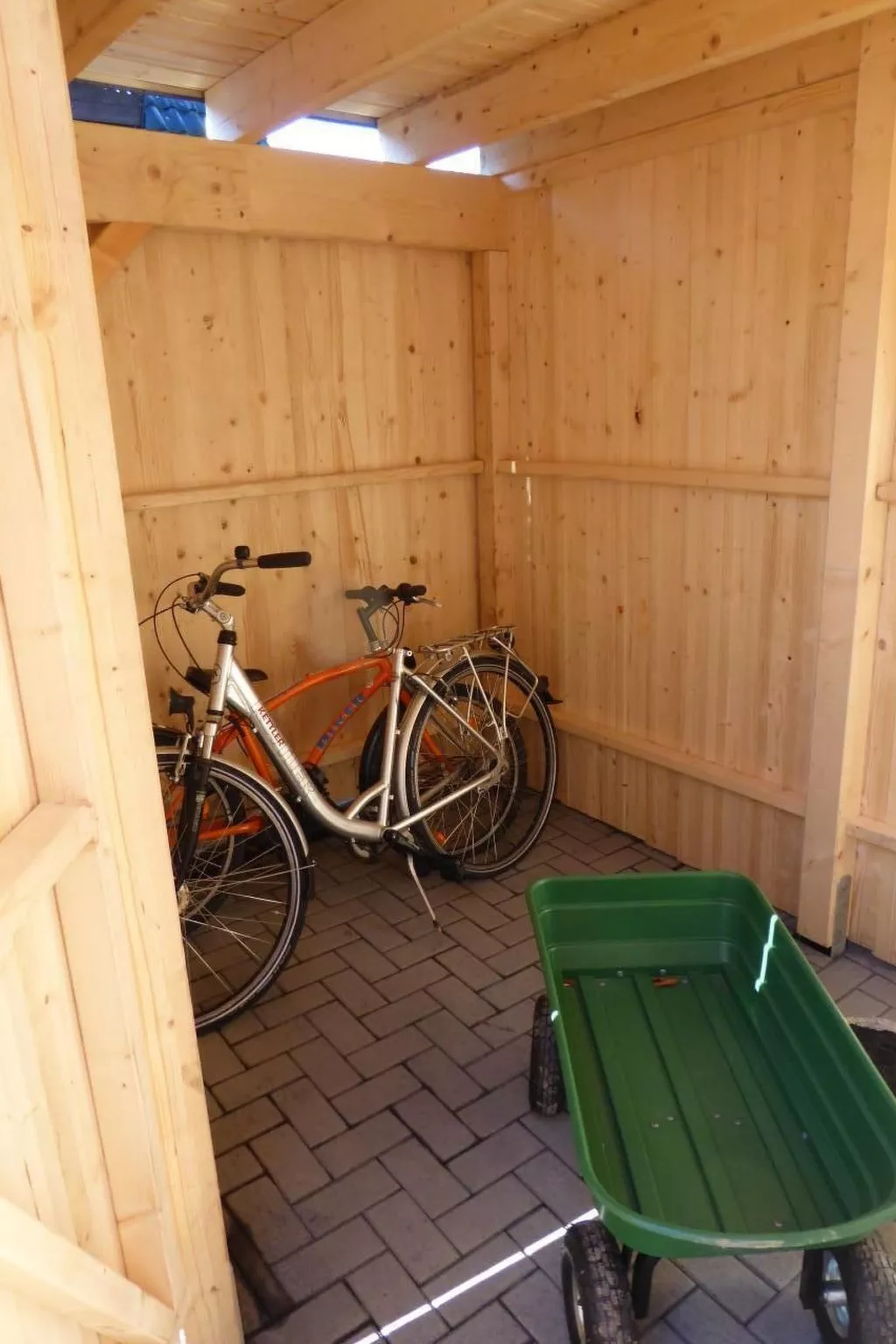 Eifelwaldhäuschen-Buiten