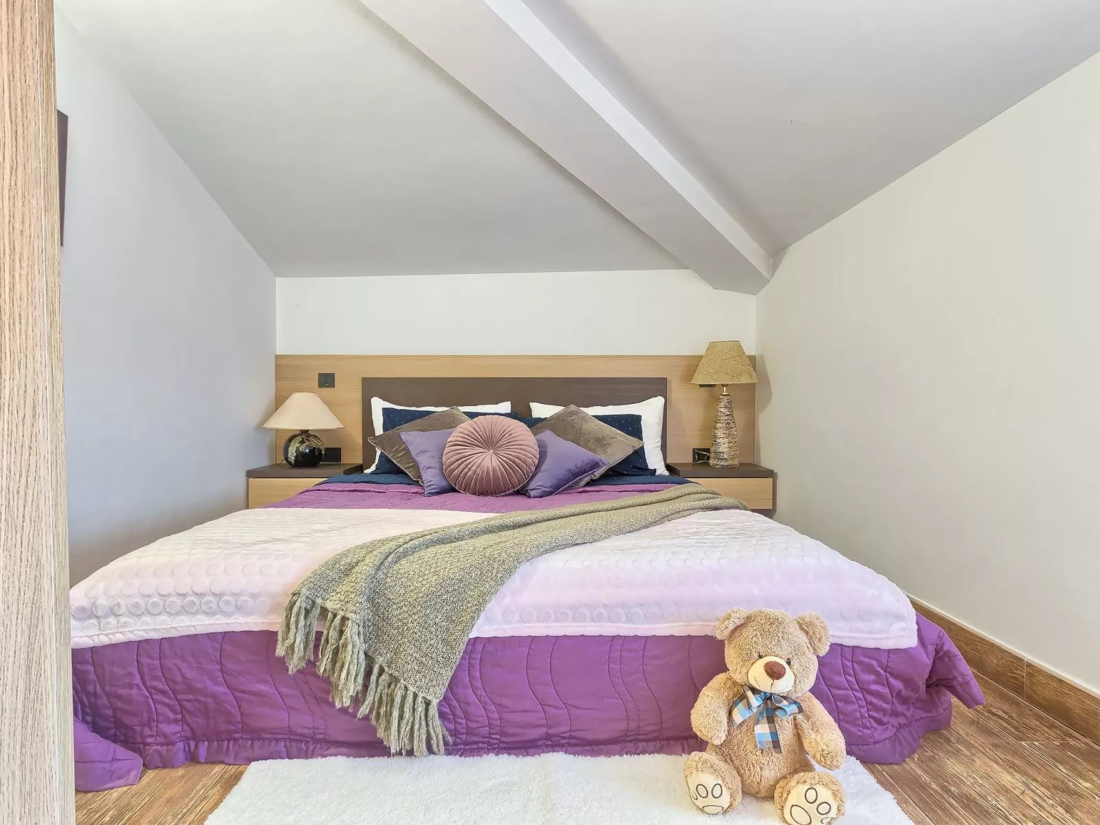 Geräumige Ferienwohnung für vier Personen mit Balkon und Meerblick-Binnen