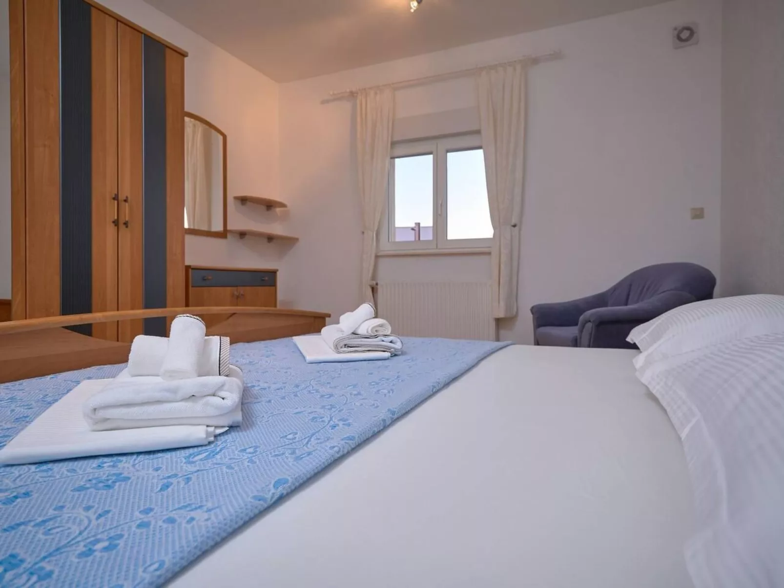 M Charmante Wohnung mit Gemeinschaftspool-Binnen