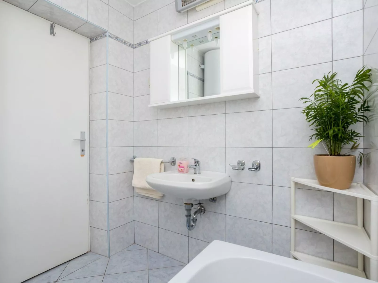 Apartment Andjelko-Image-tags.info