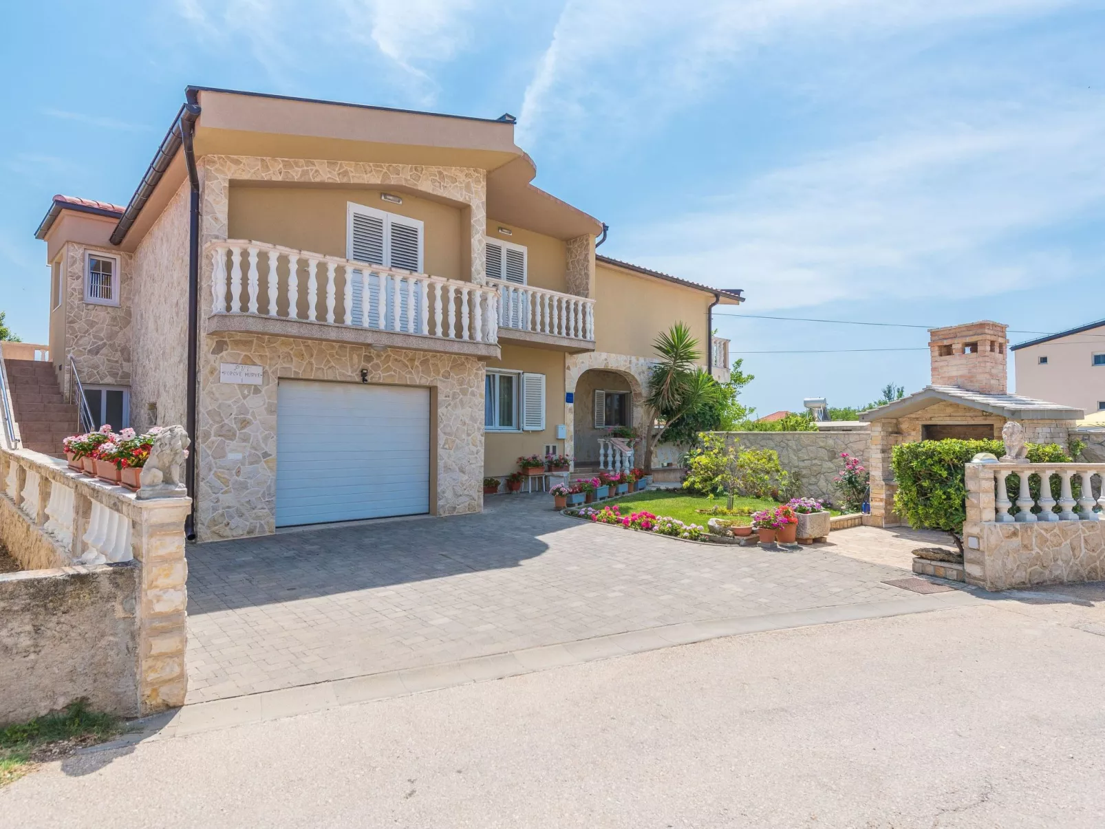 Wohnung Miriam mit Terrasse - TA Leut Agency-Buiten