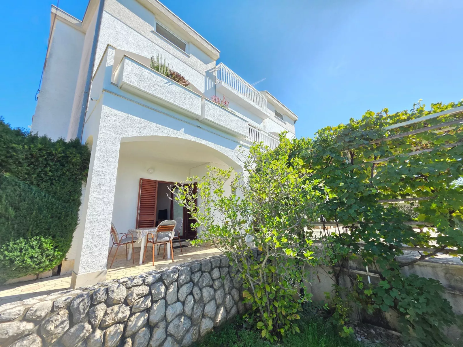 Wohnung in Dramalj mit Terrasse für 2-3 Personen - Buiten