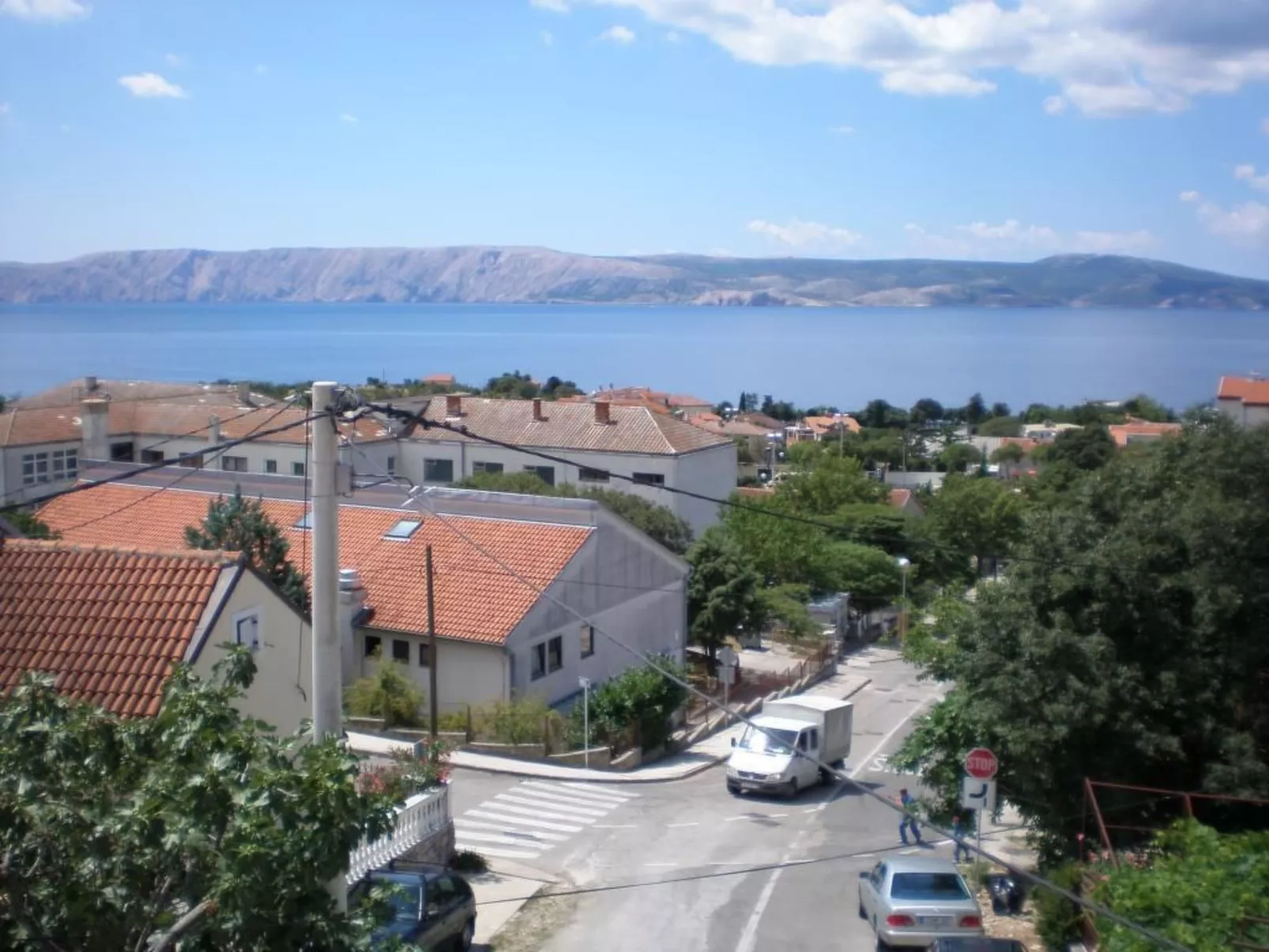 Appartement mit Balkon und Meerblick-Buiten