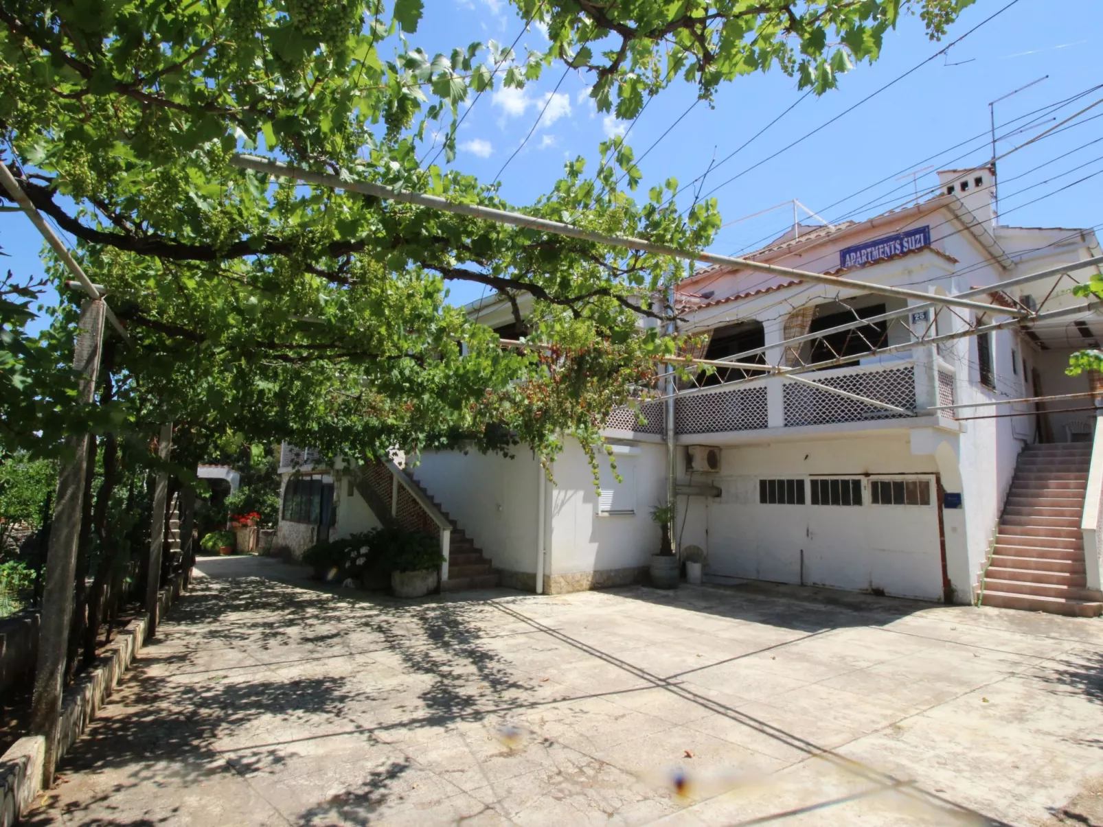 Apartment Andjela-Buiten