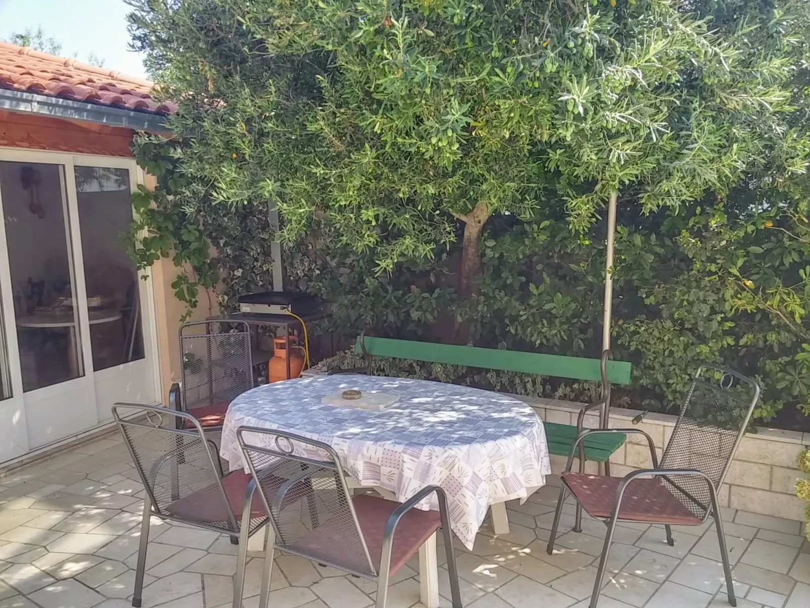 Wohnung in Novi Vinodolski mit privatem Parkplatz-Buiten