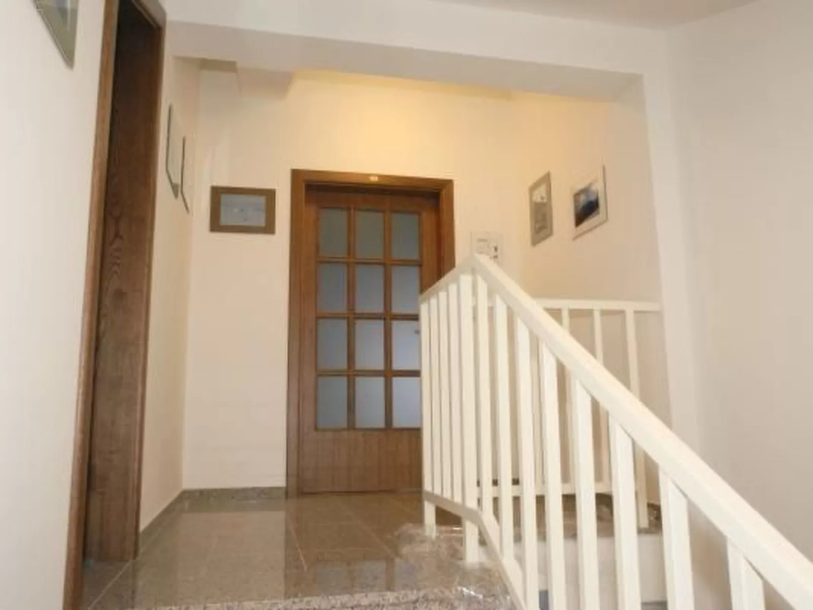 Wohnung für 6 Personen mit Terrasse und Meerblick-Binnen