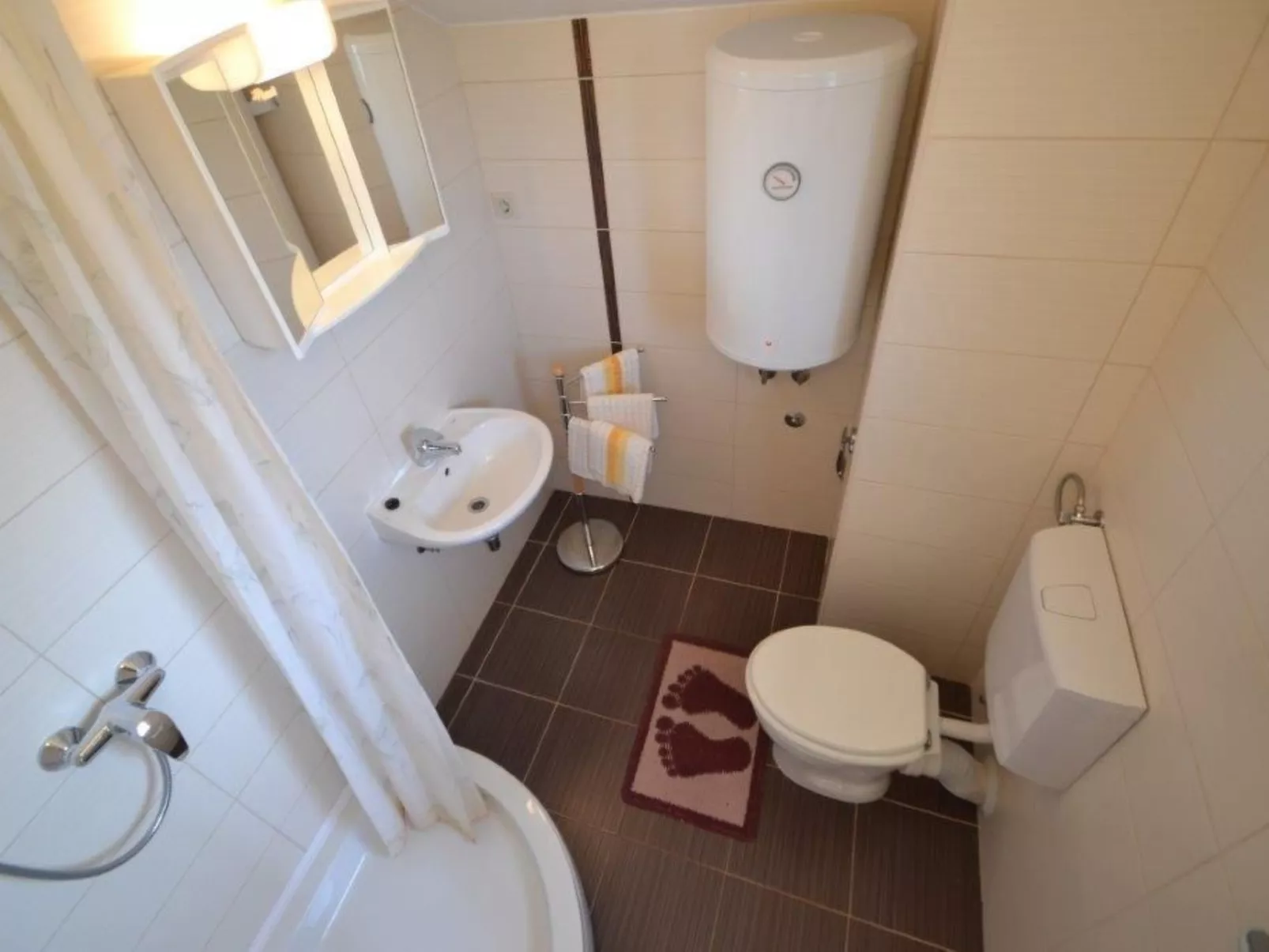 Wohnung mit Balkon-Binnen