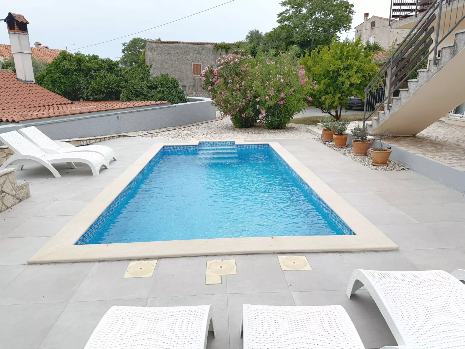 LacoDeLama mini resort - Wohnung Pina mit Pool-Buiten