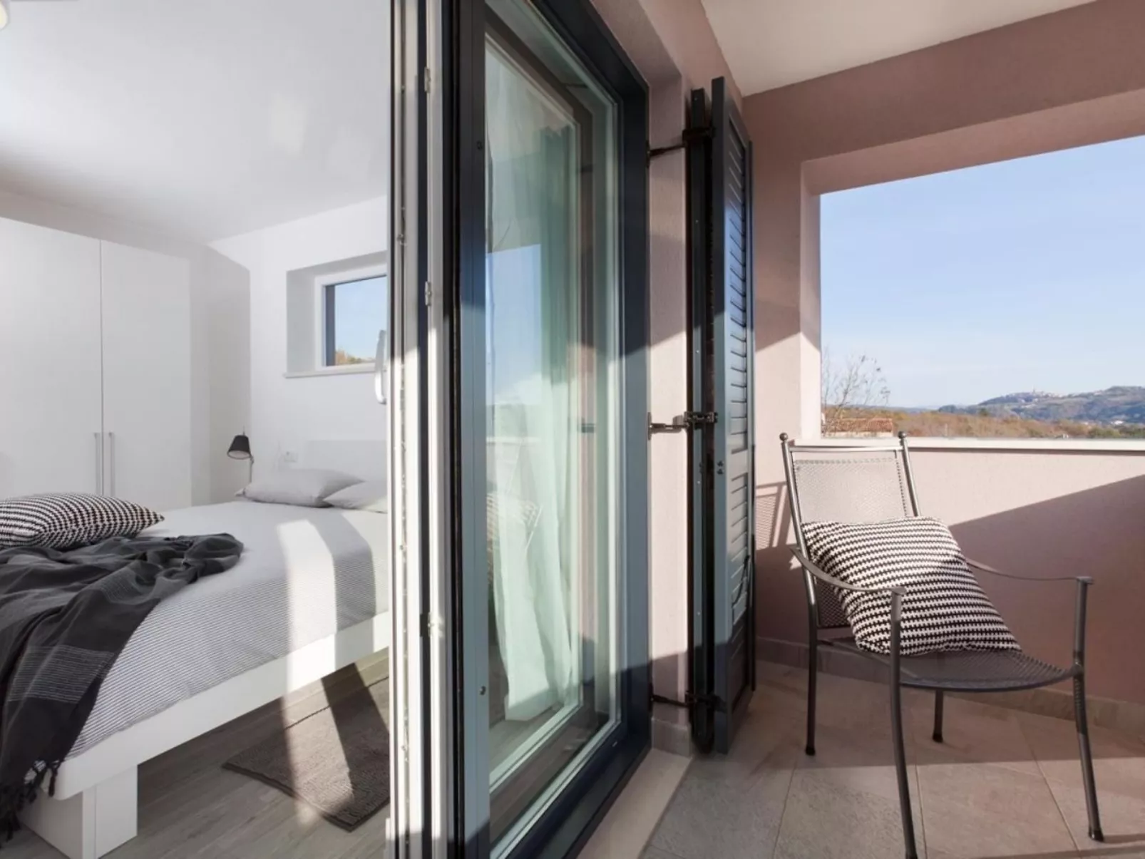 Moderne Villa Arsia mit Pool, gelegen in der Nähe von Labin-Binnen