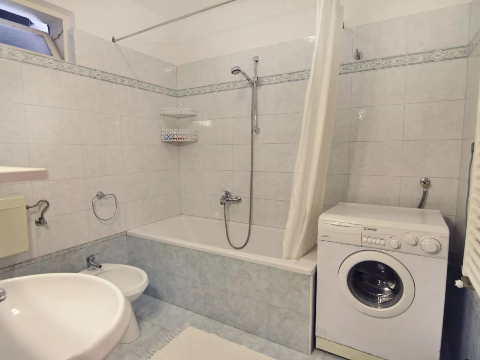 Apartment mit zwei Schlafzimmern in Strandnähe - Binnen