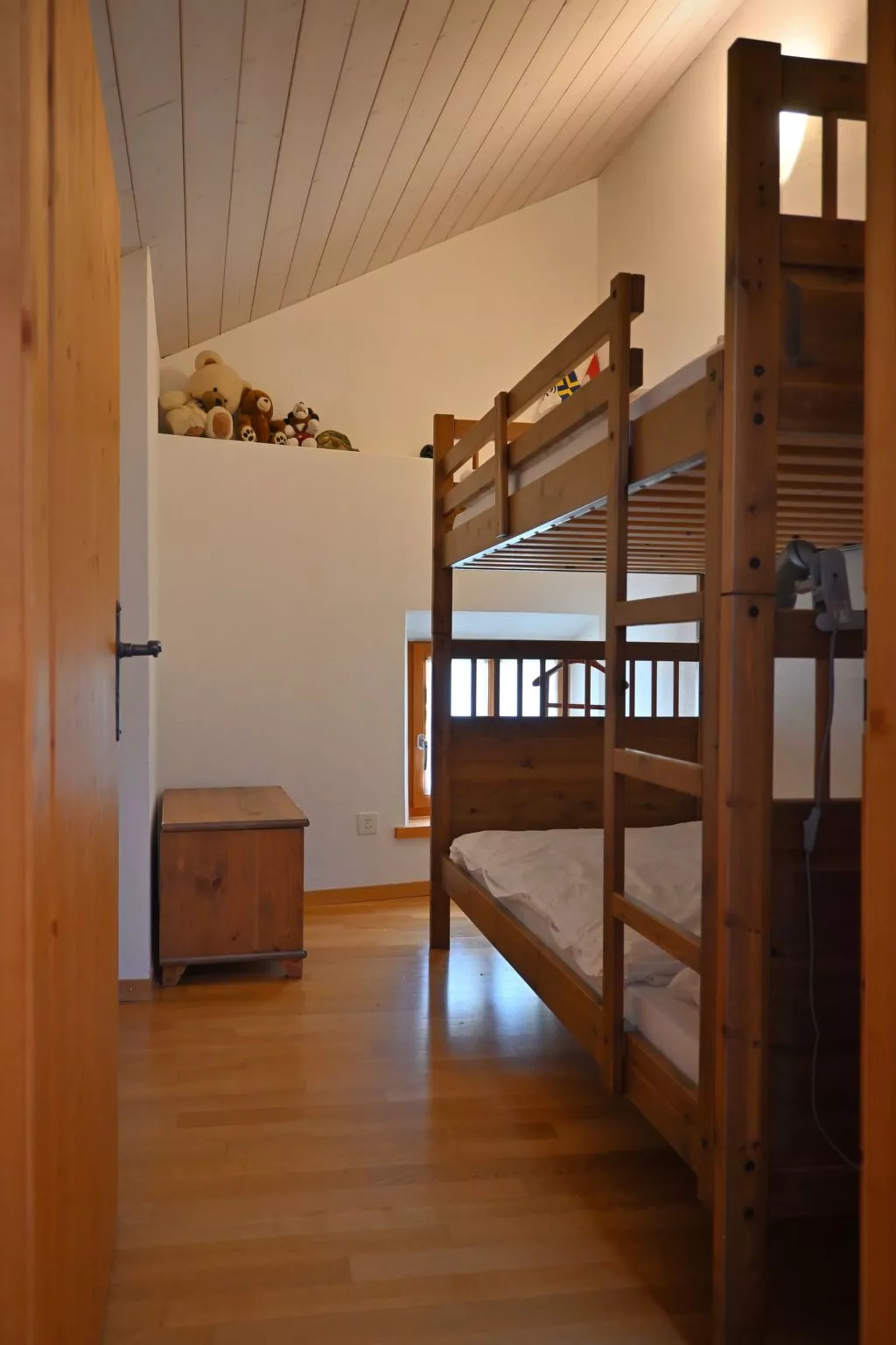 Mit Privatparkplatz-Binnen