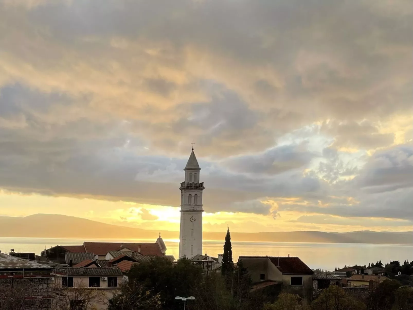 Villa "Cotton House" mit Schwimmbad-Buiten