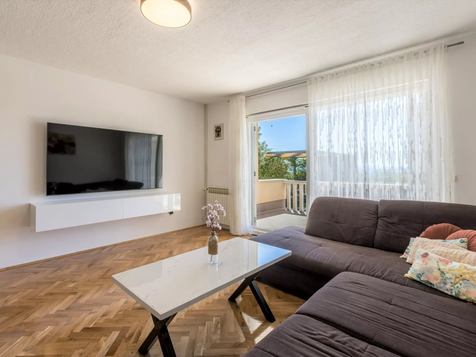 Villa Iva-Image-tags.info