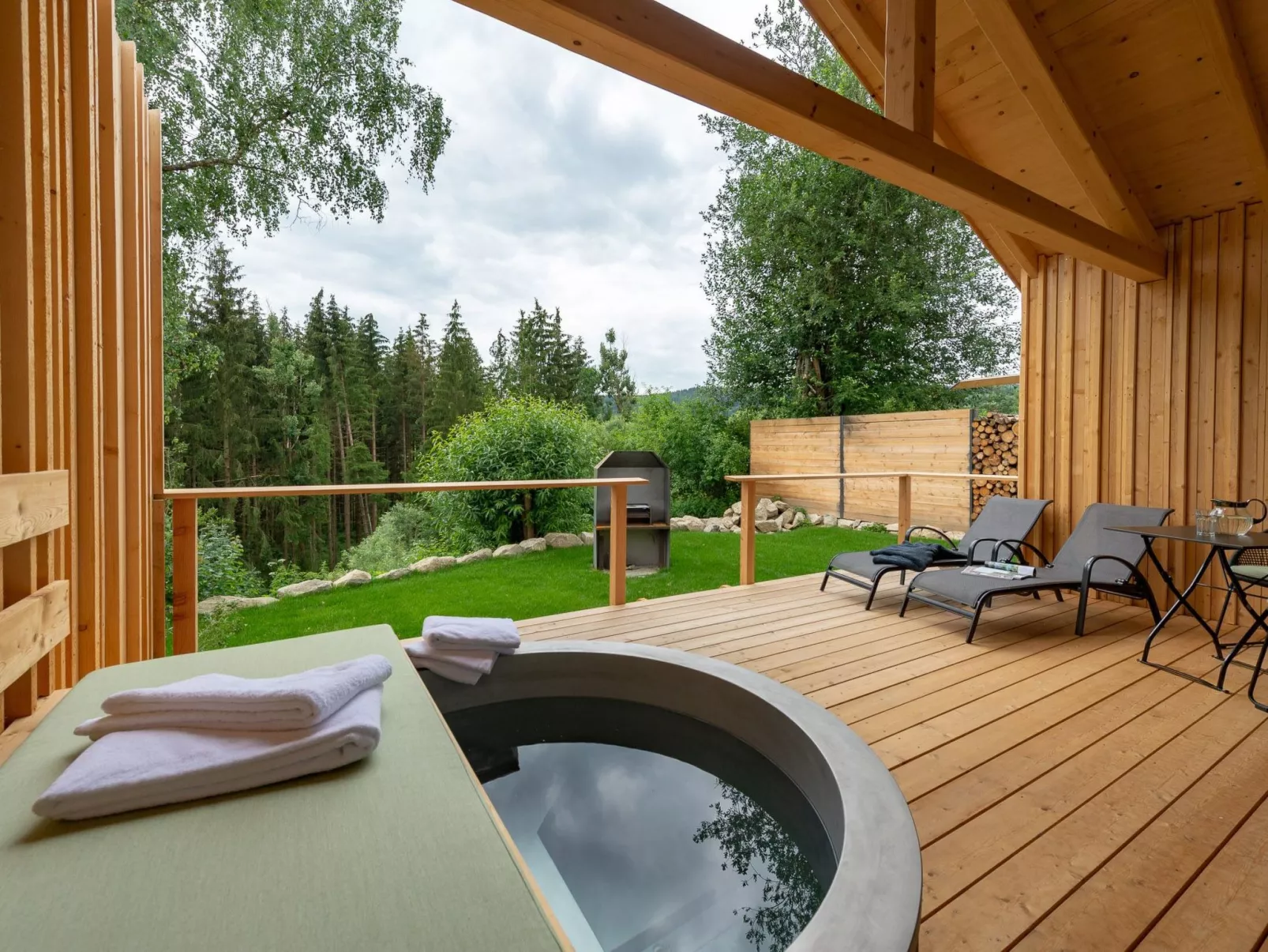 Luxuschalet Jagahaus-Buiten