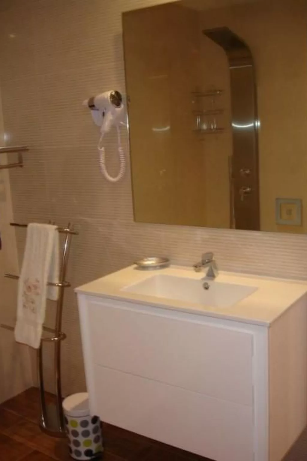 Villa "Villa L33" mit privatem Pool-Image-tags.info