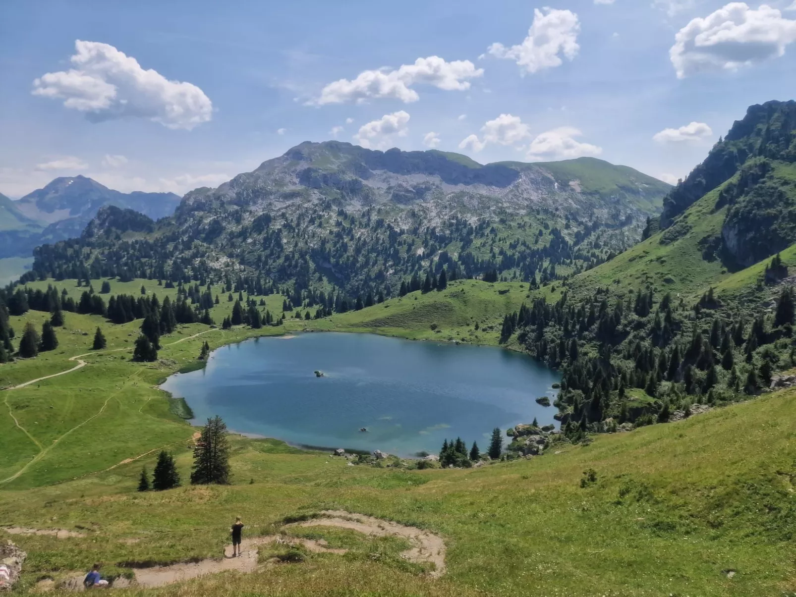 Mit Bergpanorama-Buiten