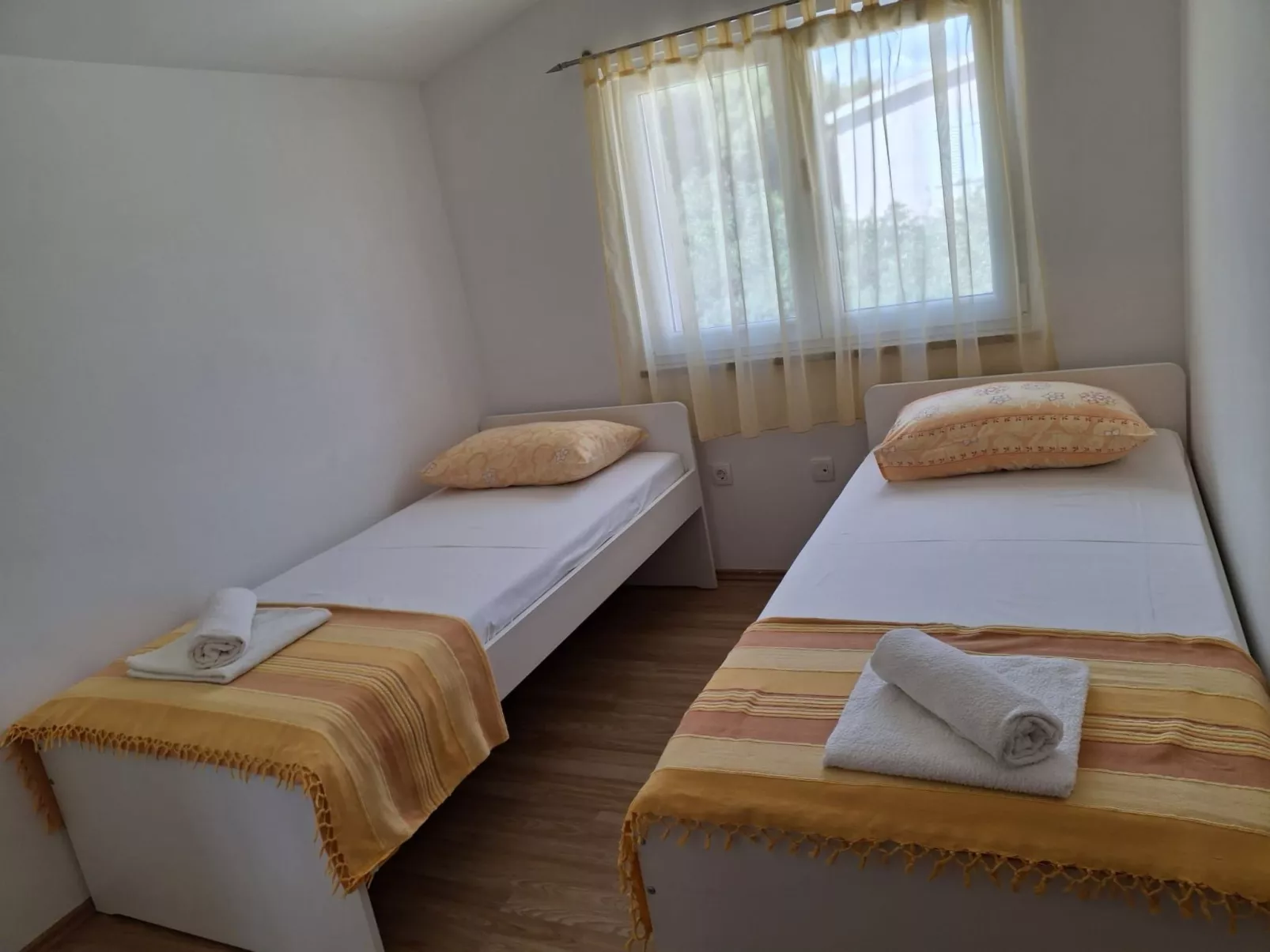 Mit Blick auf das Wasser-Binnen