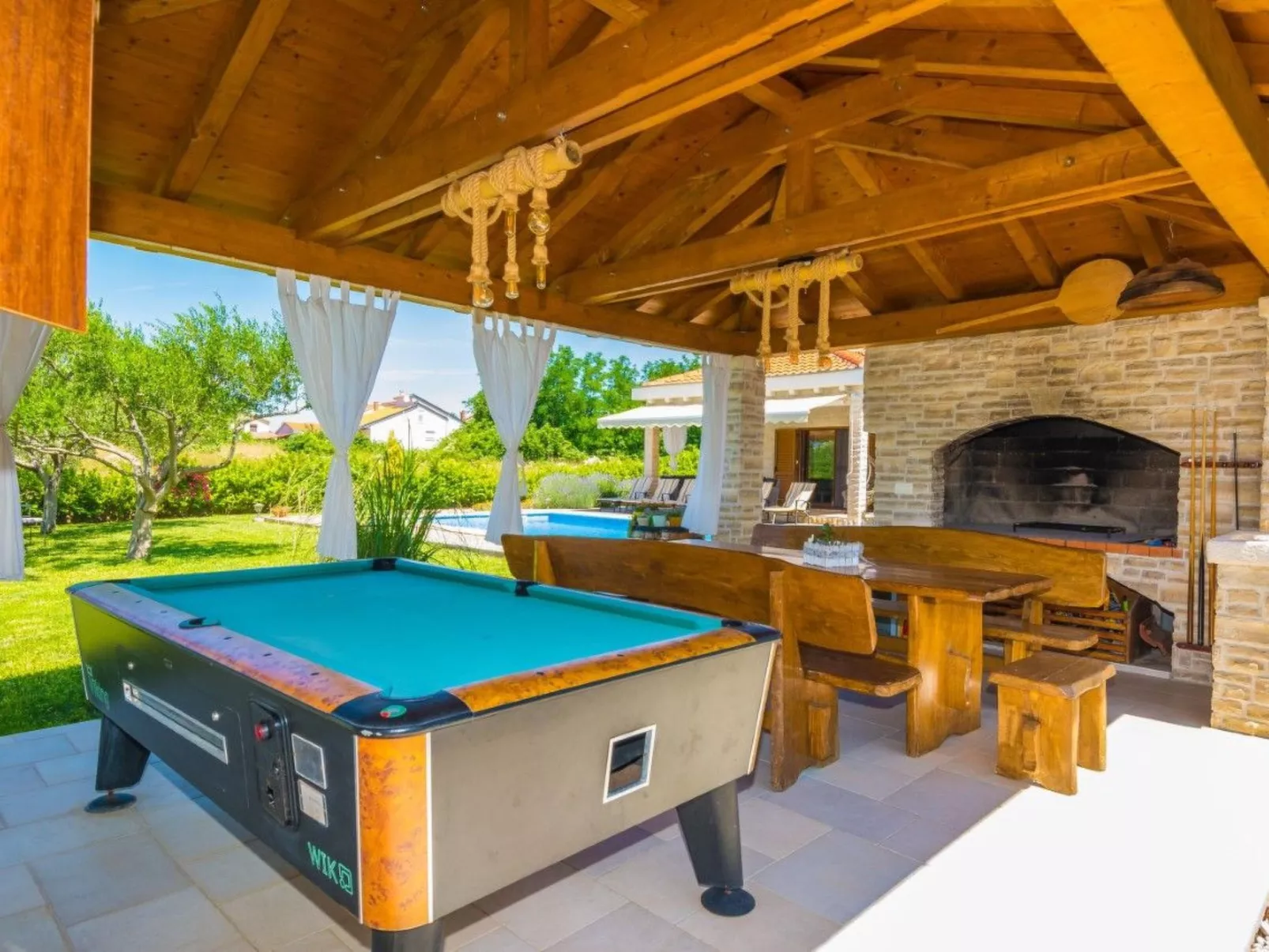 Villa Mia mit beheiztem Pool -von TA Leut Agency-Buiten