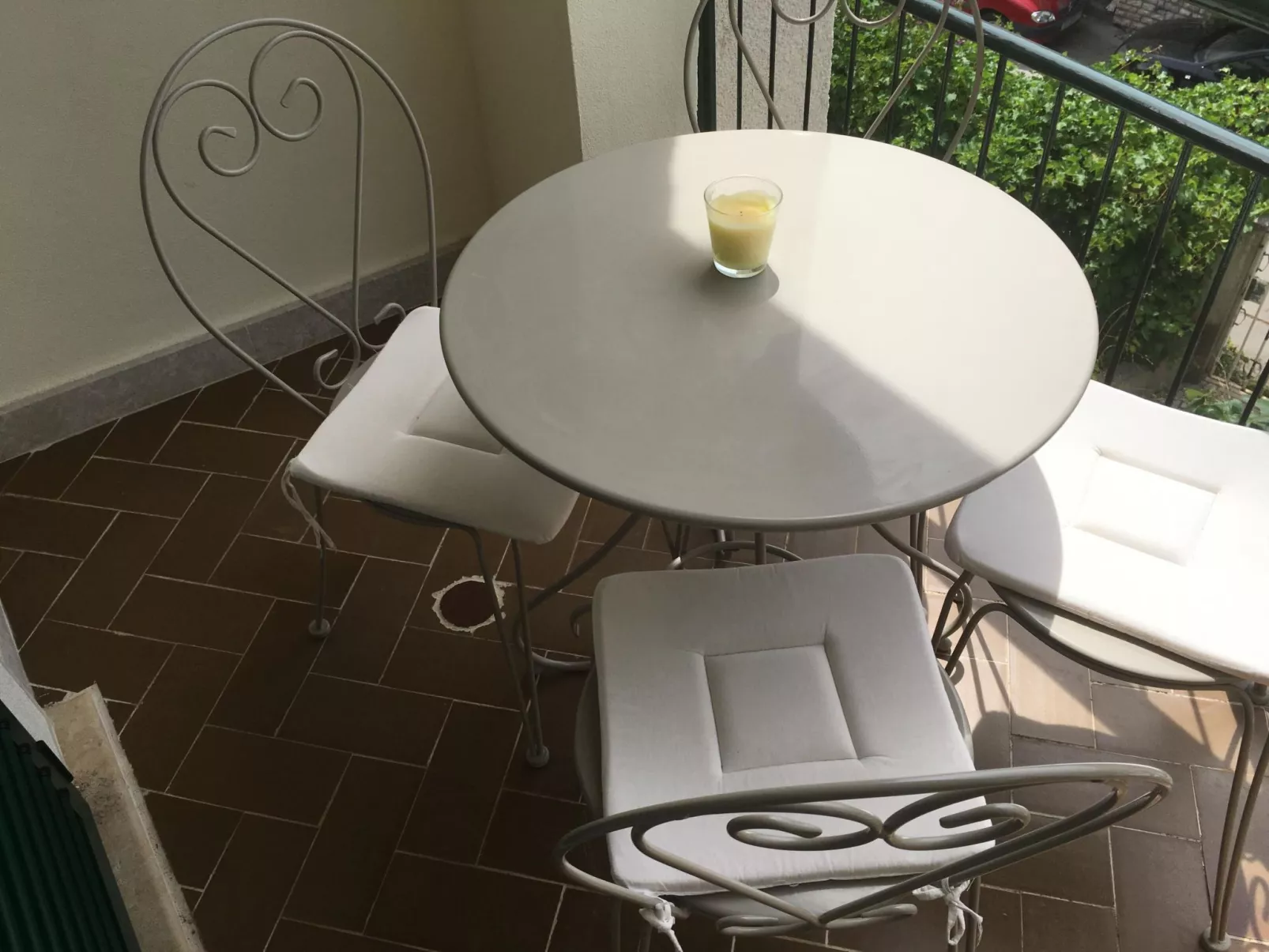 Appartement in Stoja mit Möbliertem Balkon-Binnen