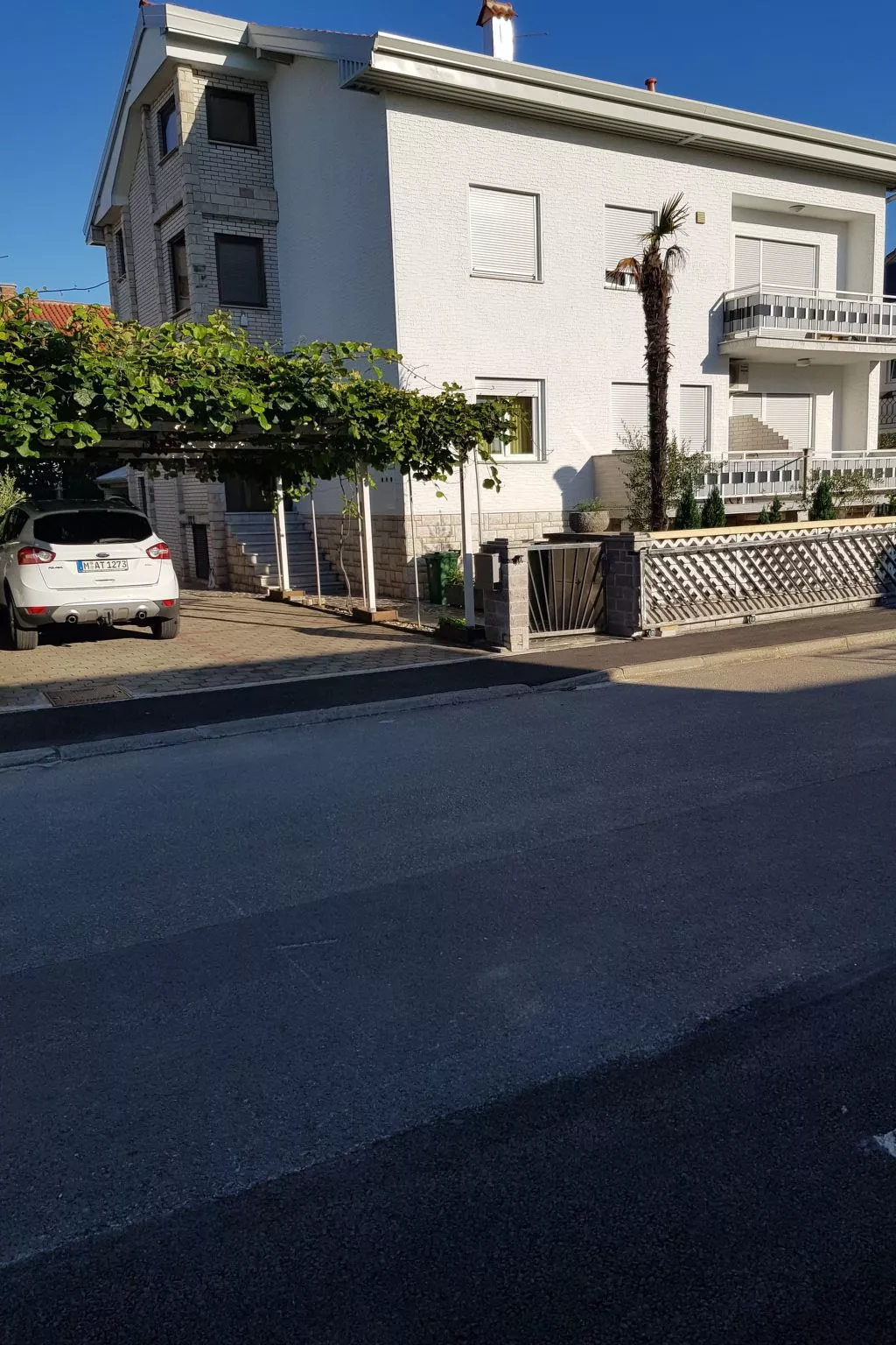 Gemütliches Appartement in Umag mit Garten-Buiten