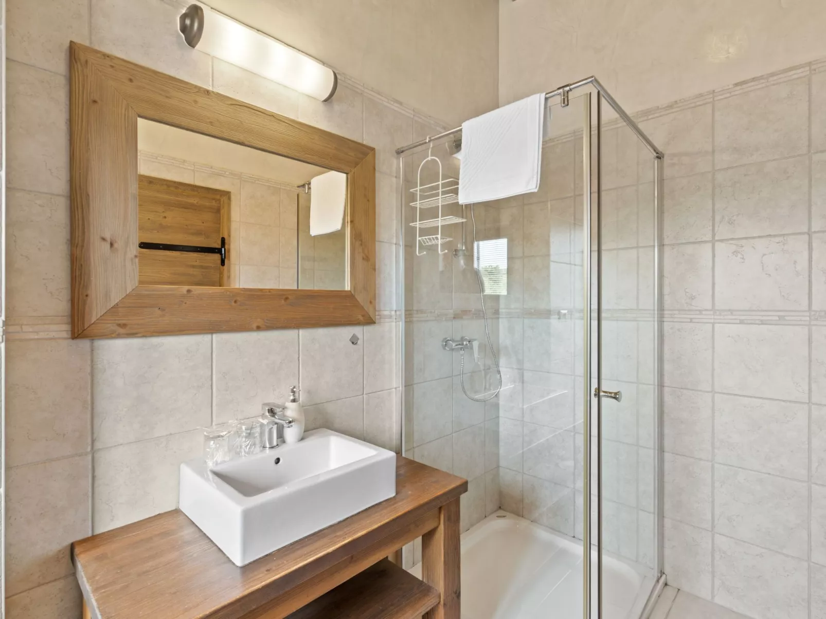 Villa Santi-Image-tags.info